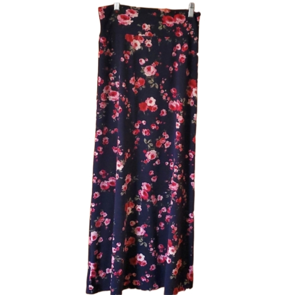 Got Style USA Womans Navy Floral Maxi Skirt Size Medium